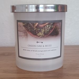 Threshold Green Oak & Moss Scented Candle